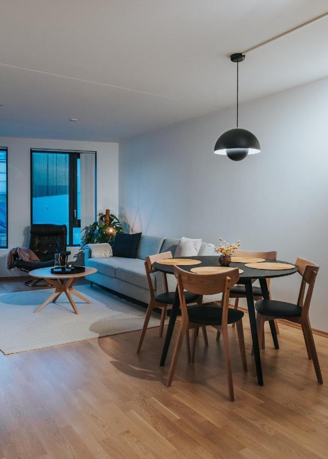 סבולבאר Lofoten Suiteapartments מראה חיצוני תמונה