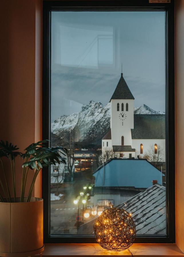 סבולבאר Lofoten Suiteapartments מראה חיצוני תמונה